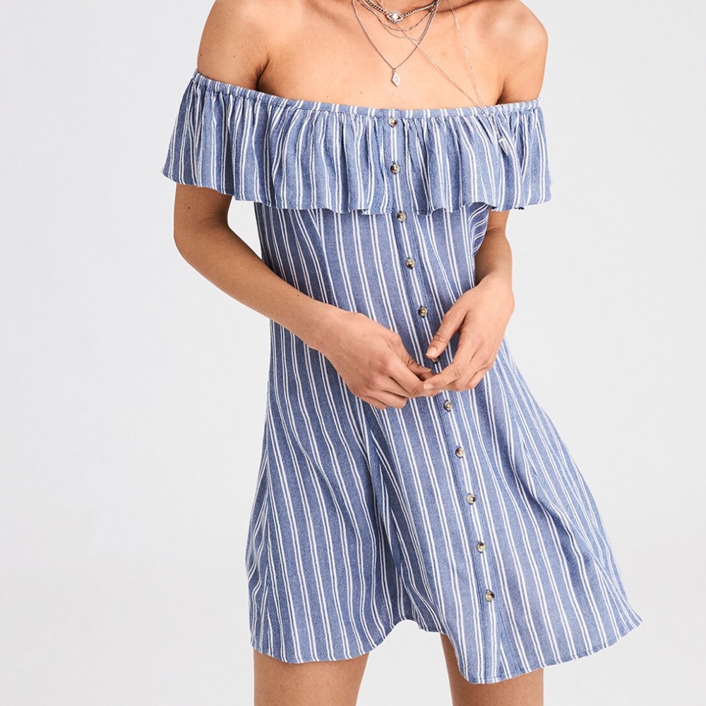 AMERICAN EAGLE OFF THE SHOLDER DRESS